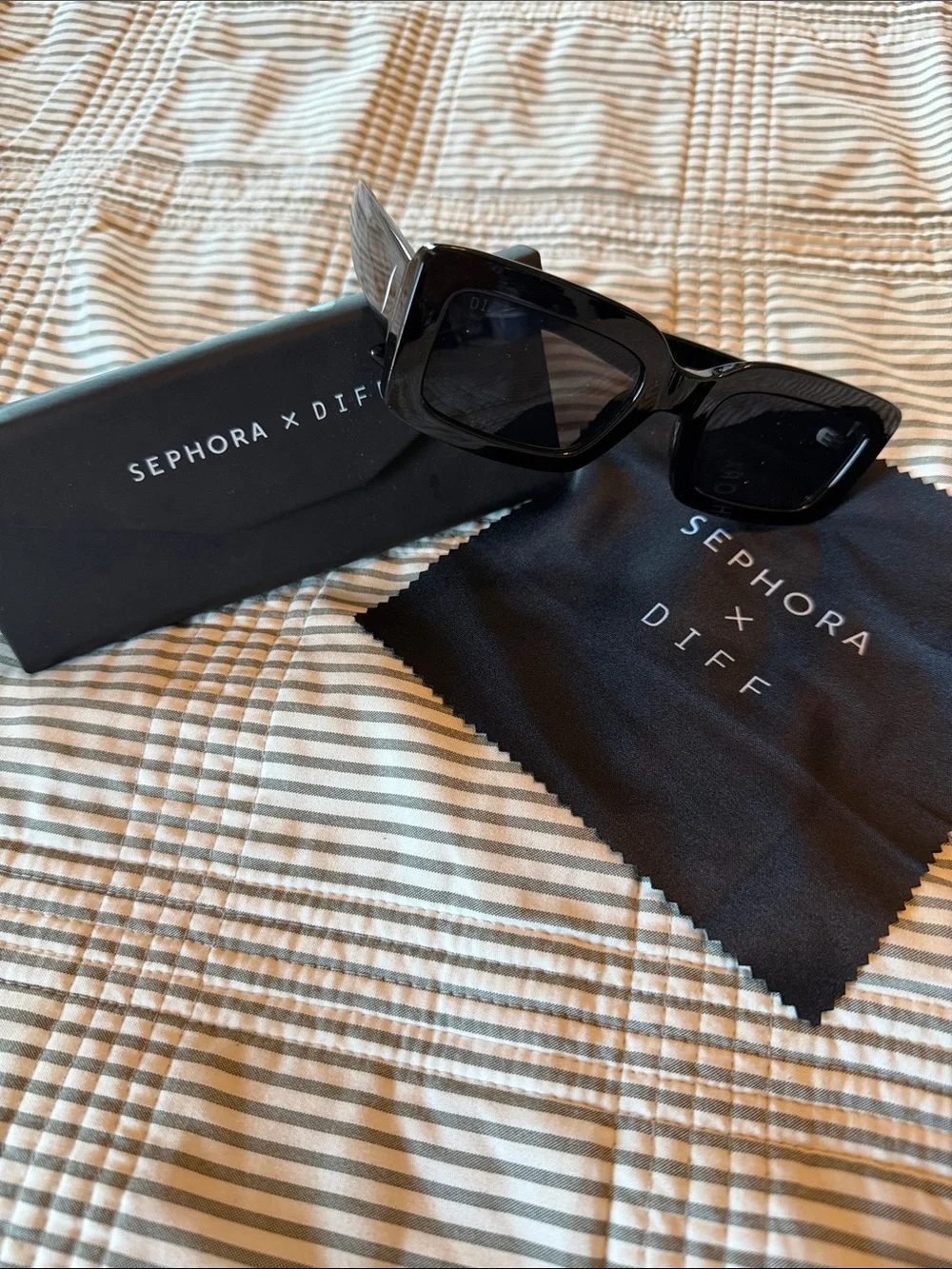 Black Rectangle Sunglasses